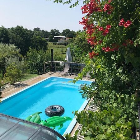Le Petit Moulin Hotel Pouzauges Exterior photo